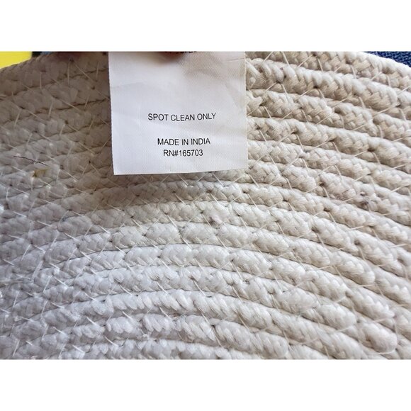 4 pc LEMONS Braided Placemat Set 15” Rnd Blue Edge Yellow Plum Flowers Easy Care - Picture 6 of 6